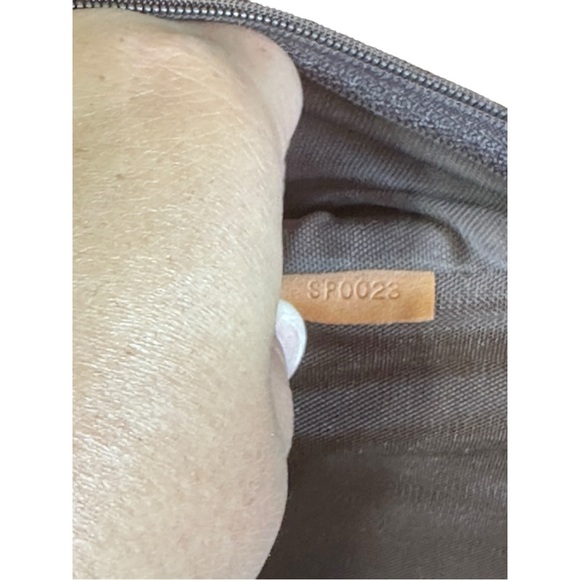 LOUIS VUITTON Vintage Monogram Pegase 65 - Picture 12 of 17